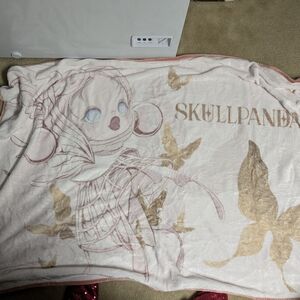 Skullpanda Graphic Paradox Blanket